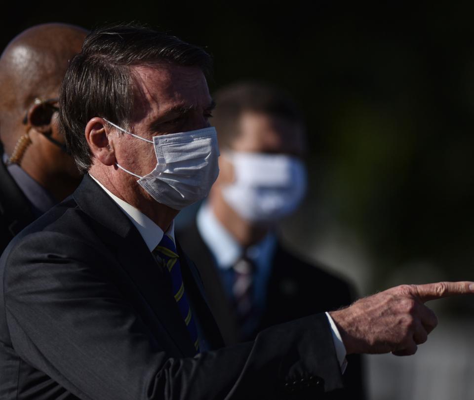 El presidente Bolsonaro se hizo exámenes de covid-19 con seudónimos