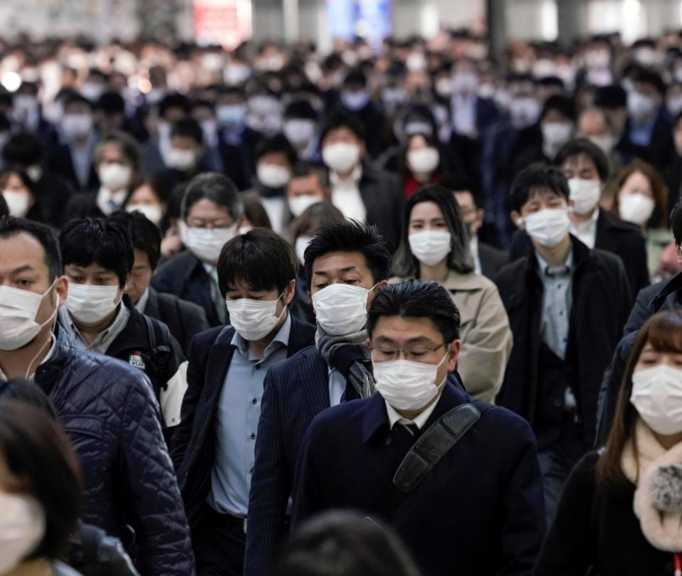 Experimento muestra lo rápido que un virus se esparce en un buffet