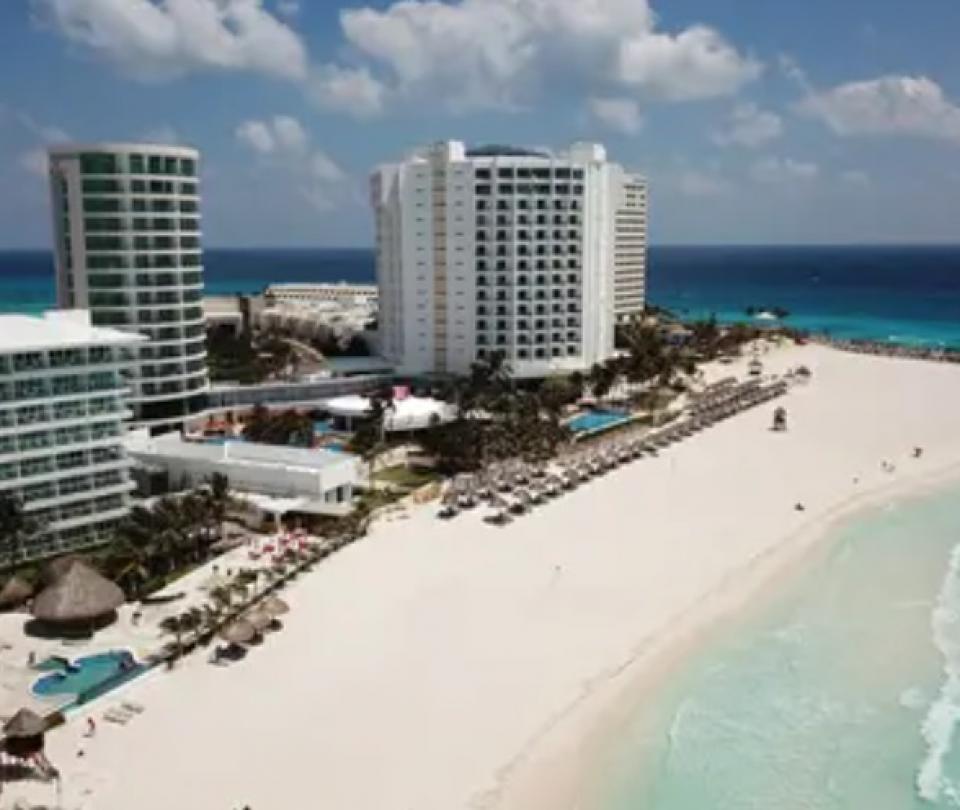 ¿Qué tan cierto es que podrá viajar a Cancún con promoción 2×1?