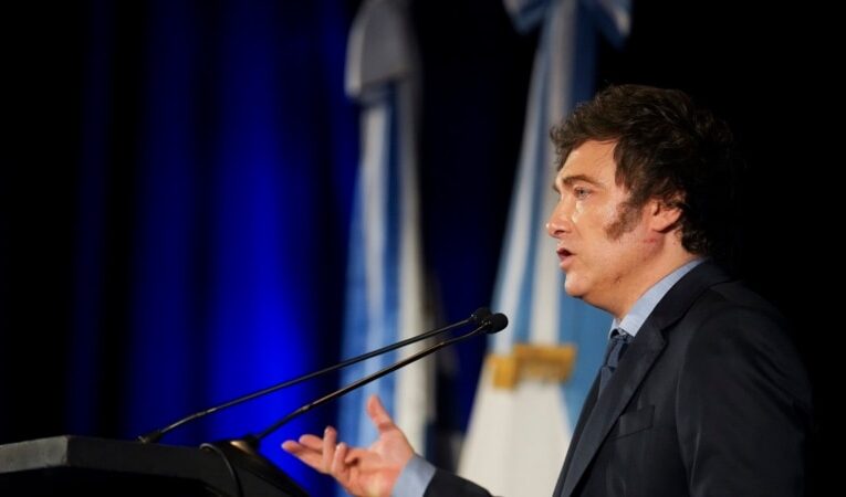Argentina denuncia ante Corte Penal Internacional detención de policía en Venezuela