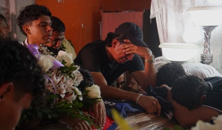 Despiden a menores en Ecuador que estuvieron 23 días desaparecidos
