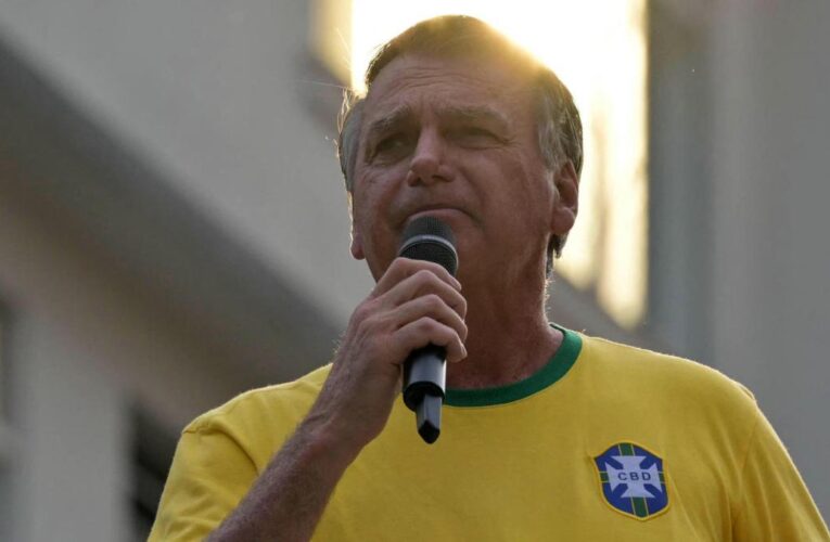 La justicia de Brasil niega el pedido de Bolsonaro para asistir a la toma de posesión de Trump