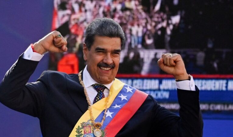 Maduro asegura que Venezuela se prepara para la “lucha armada” de ser necesario
