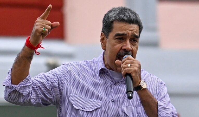 Maduro reitera que será juramentado para un tercer mandato el 10 de enero