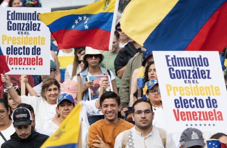 Oposición y chavismo saldrán a las calles en vísperas de toma de posesión del 10 de enero