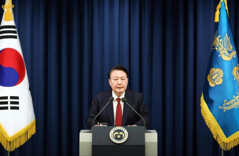 Presidente surcoreano testificará en su juicio ante el Constitucional, según su abogado