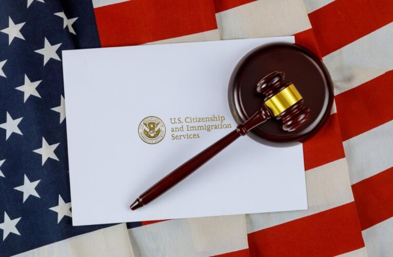 ¿Qué es la regla 50/20 para la ciudadanía de Estados Unidos?
