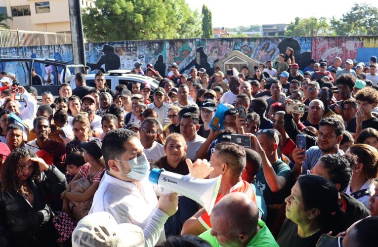 Trump autoriza que el FBI y la DEA puedan investigar y arrestar a migrantes indocumentados en EE. UU.