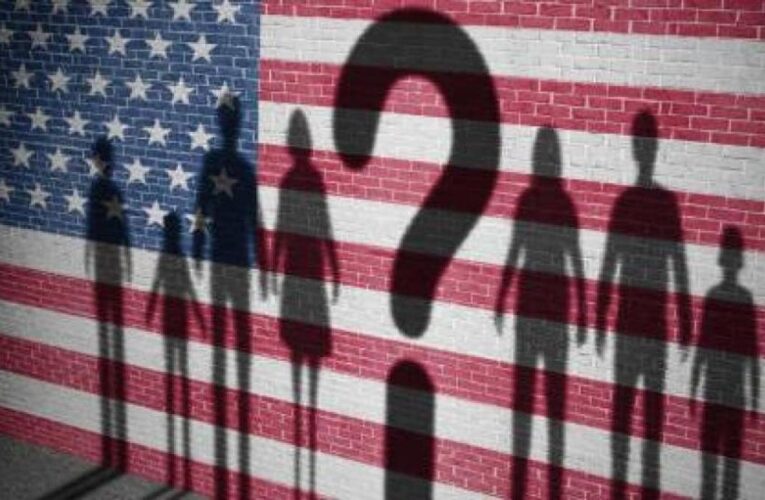 Si es migrante y vive en California, cuidado: no olvide llevar estos documentos para evadir a Uscis