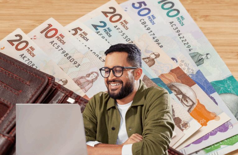 Esto deben pagarle por trabajar el festivo del 7 de agosto, según la ley laboral en Colombia