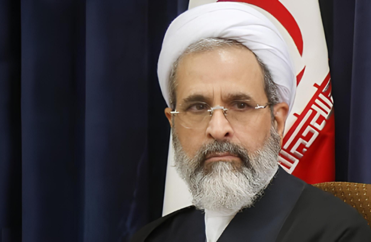 ¿Quién es Alireza Arafi, el clérigo que asume como tercer miembro del consejo interino de Irán? Es uno de los candidatos a suceder a Alí Jamenei