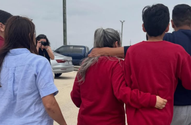 Liberan a los ‘hermanos mariachi’, jóvenes músicos mexicanos reconocidos por la Cámara de Representantes de Estados Unidos, tras detención del ICE
