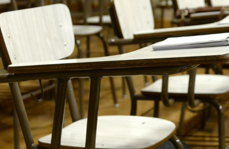 Docentes de universidades públicas inician huelga masiva en Argentina por salarios y presupuesto; denuncian que mejoras prometidas por Milei no llegan