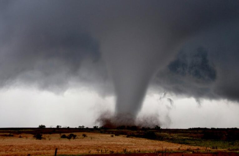 Tornados y granizo ‘gigante’ en Estados Unidos: servicio meteorológico advierte sobre clima severo este fin de semana
