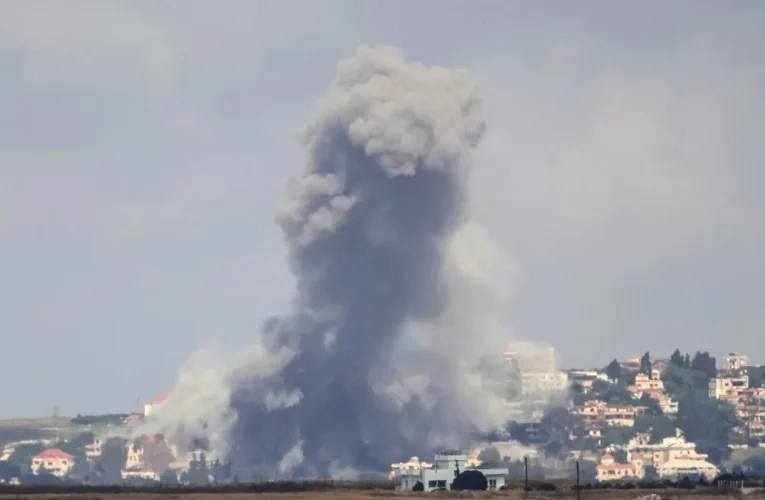 Israel bombardea de nuevo el sur de Líbano y profundiza su avance militar en terreno pese al alto el fuego