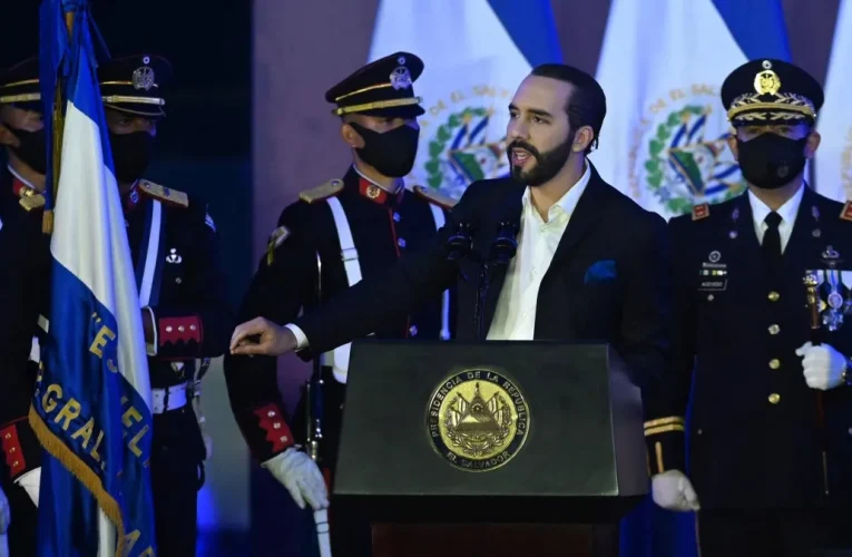 Nayib Bukele, presidente de El Salvador, envió a Colombia las primeras 51 toneladas de ayuda humanitaria tras el terremoto: ‘Ya va en camino’